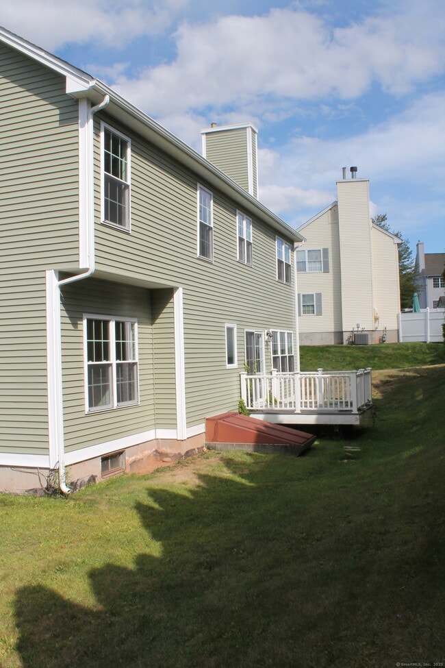 Building Photo - 15 Glen Ridge Rd
