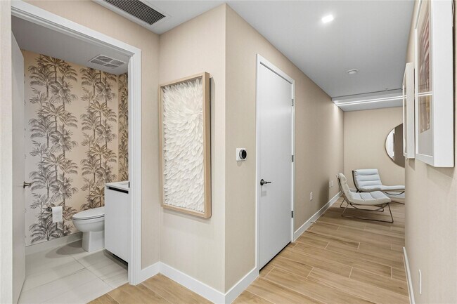 Building Photo - 900 N Ocean Blvd