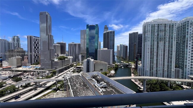 Building Photo - 350 S Miami Ave