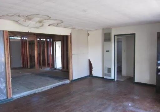 Building Photo - 775 Linda Lou Dr