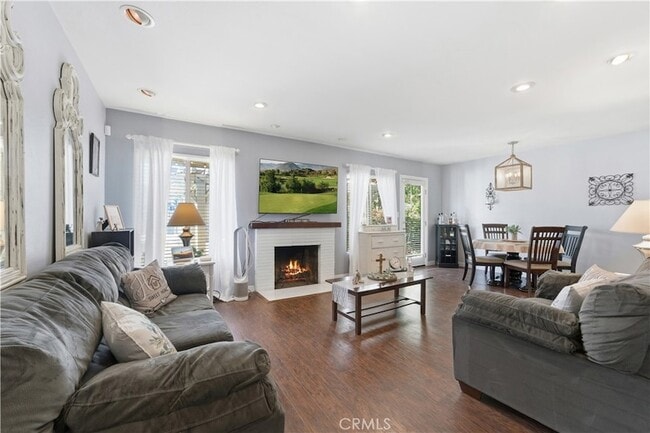 Building Photo - 855 N 3rd Ave