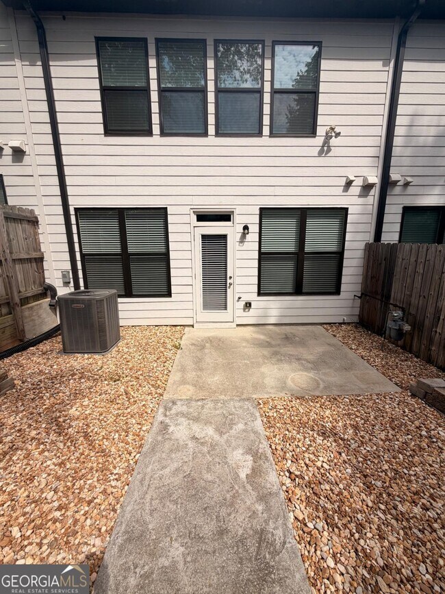Building Photo - 14 Steelwood Ct