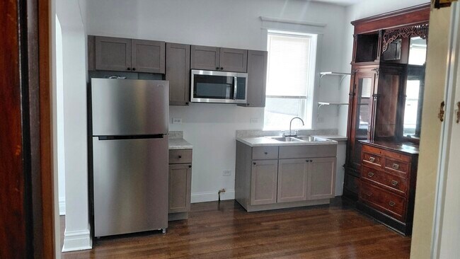 Building Photo - 3503 W 26th St