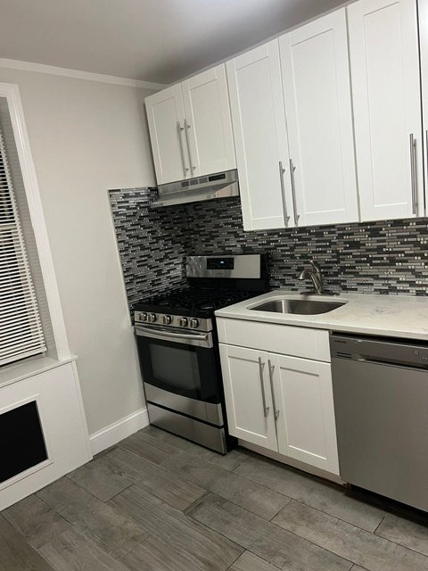 Building Photo - 2665 Homecrest Ave
