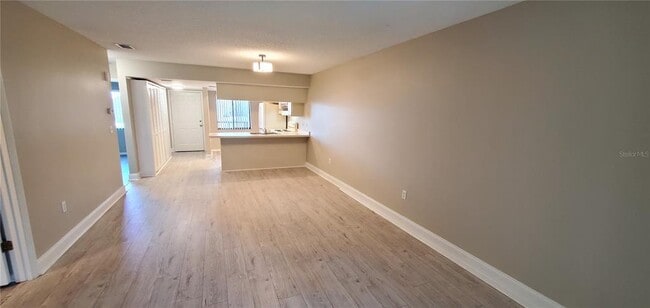 Building Photo - 7866 Eagle Creek Dr