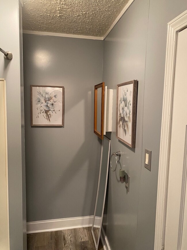 Building Photo - 120 Pearl St