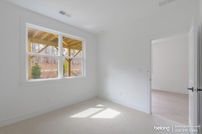 Building Photo - 2120 Opulent Oaks Ln