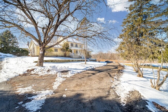 Building Photo - 16 Jmd Dr