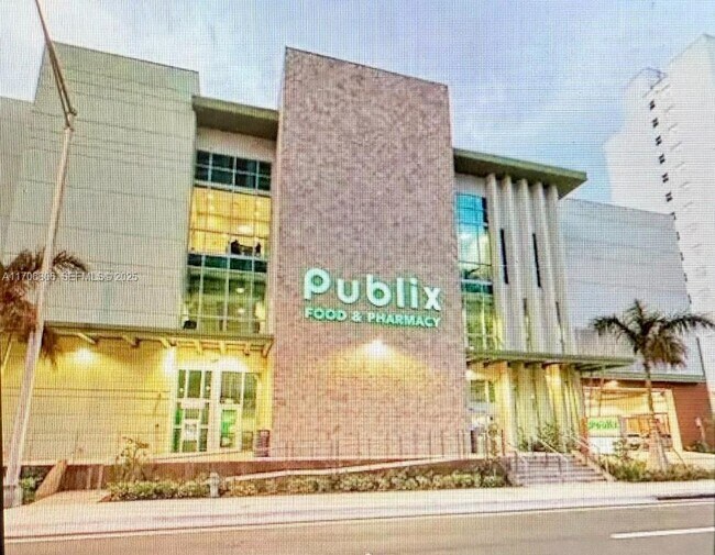 Building Photo - 3505 S Ocean Dr