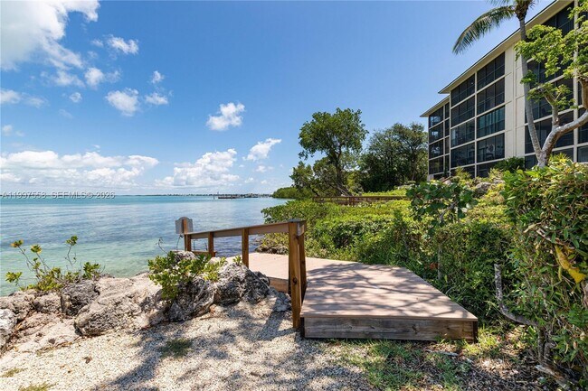 Building Photo - 96000 Overseas Hwy