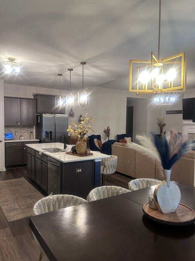 Building Photo - Special Offer: Rent for May is waived. First rent payment is due June 1st. Up to two small pets a...