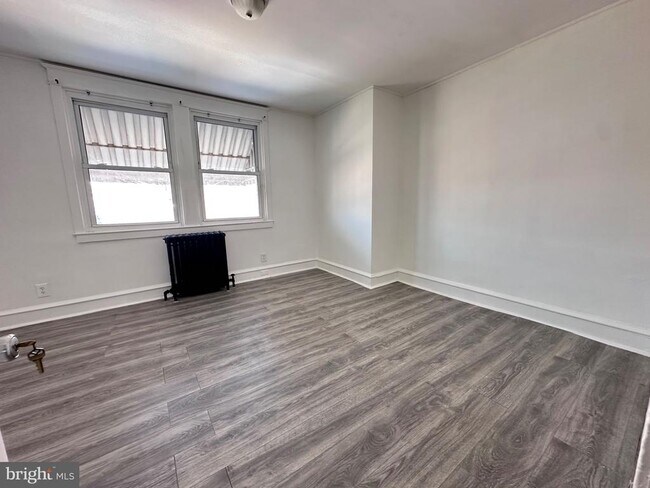 Building Photo - 3948 Howland St