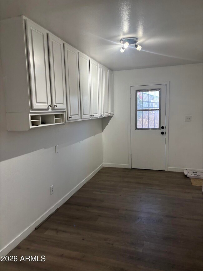 Building Photo - 3903 S Juniper St