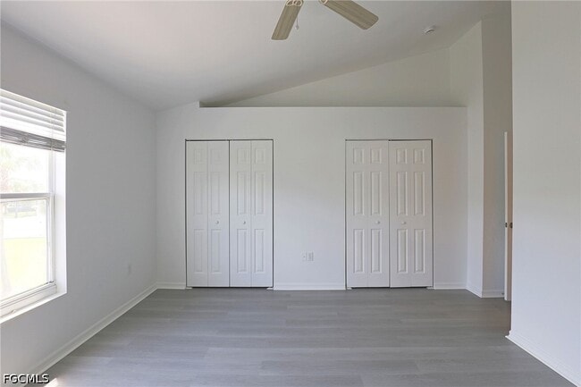 Building Photo - 3629 Pine Oak Cir