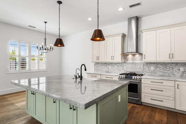 Building Photo - 4145 E Campbell Ave