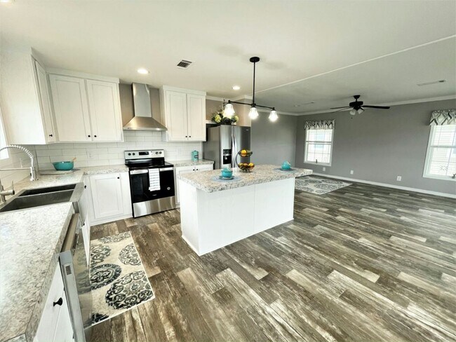 Building Photo - 3056 SW 108th St