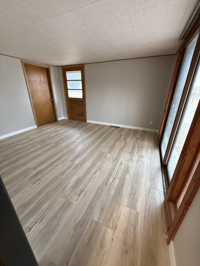 Building Photo - 42 Old US Hwy 91