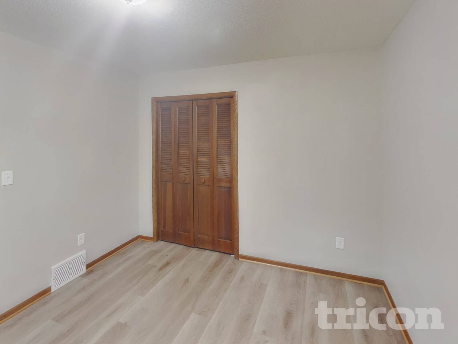 Building Photo - 3301 Skyview Dr