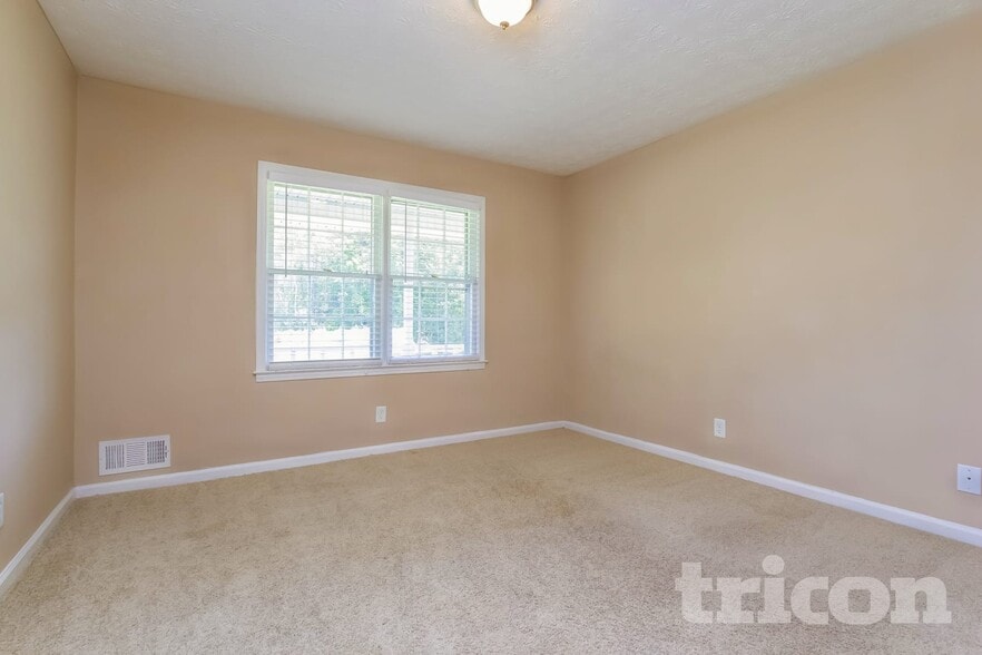 Building Photo - 2318 Lawrenceville-Suwanee Rd