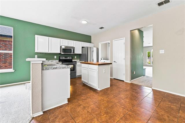 Building Photo - 2833 Wakecrest Dr