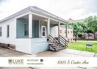 Building Photo - 1005 S Center Ave