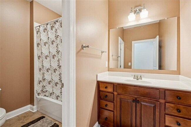 Building Photo - 410 After Glow Smt