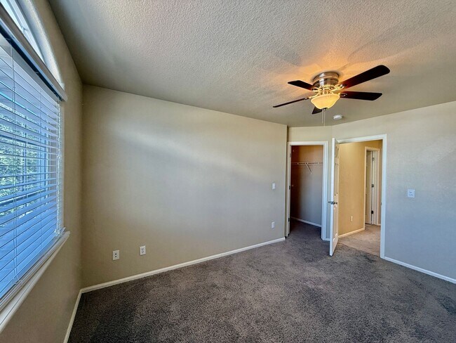 Building Photo - Spacious 4-Bedroom Home with Main level Li...