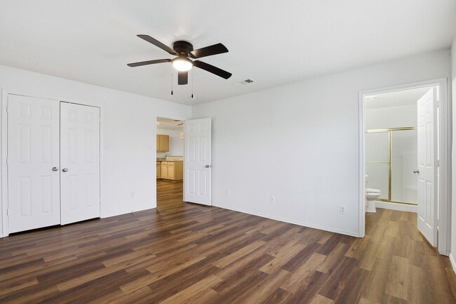 Building Photo - 1502 Sharron Ct