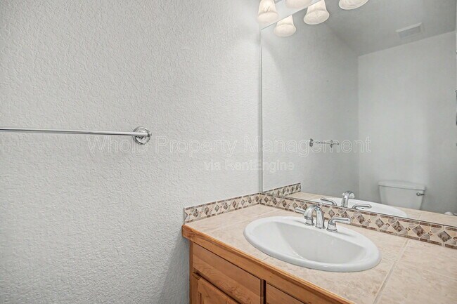 Building Photo - 11081 Independence Cir W