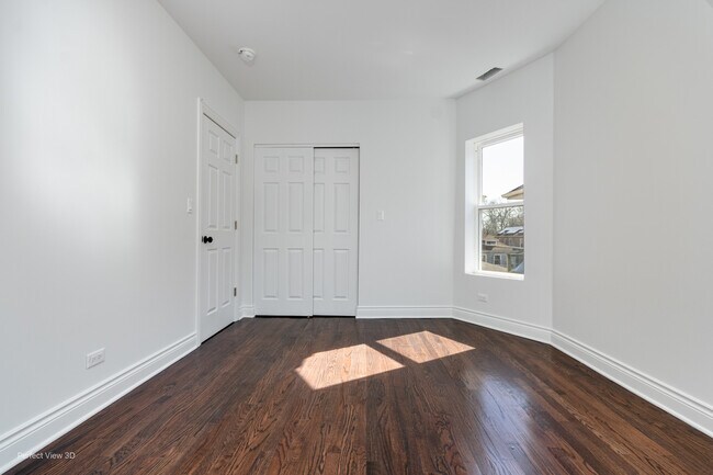 Building Photo - 7317 S Maryland Ave