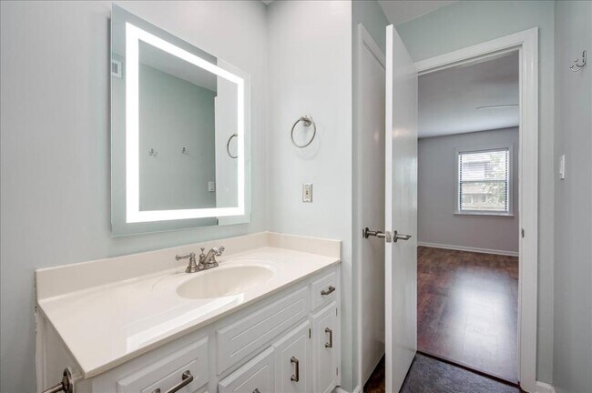 Building Photo - 3101 Bobcat Ct