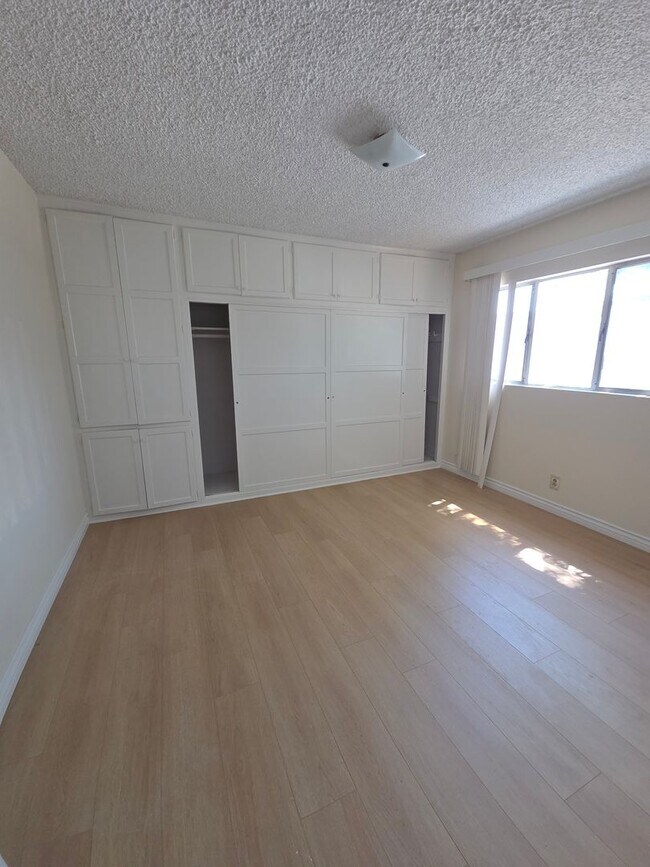 Building Photo - #713