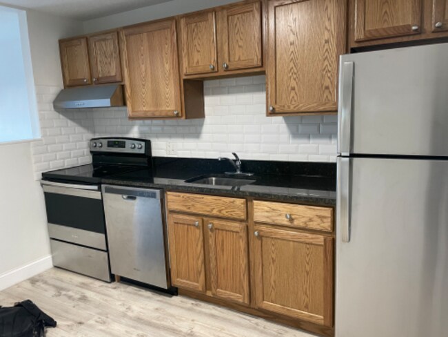 Building Photo - 47-147 Princeton St