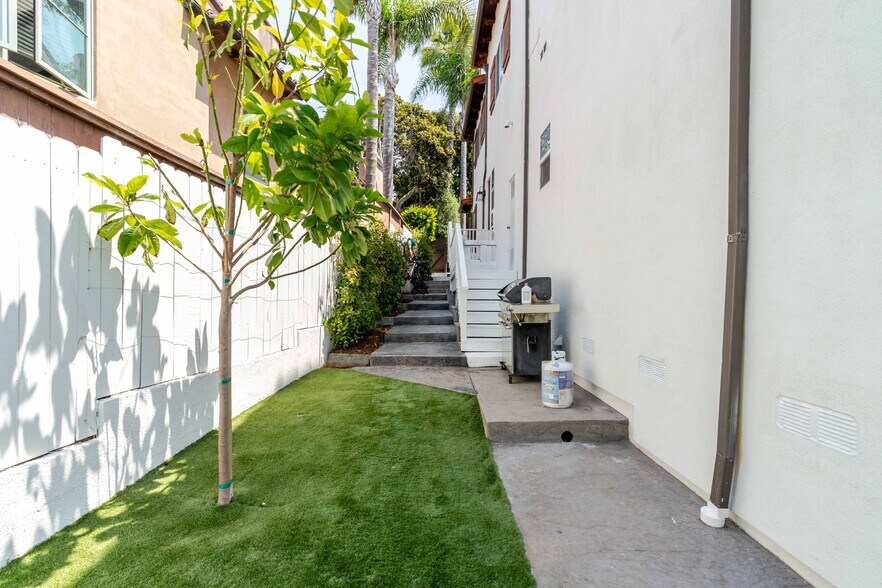 Building Photo - 607 S Gertruda Ave
