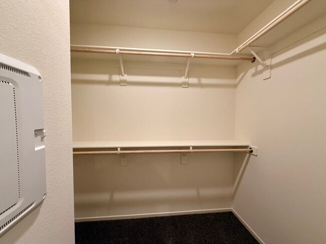 Building Photo - New Townhome for Rent in the Highly Desirable Southwest Area!