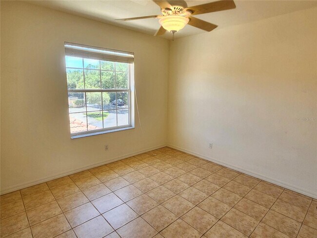 Building Photo - 904 Casa Del Lago Way