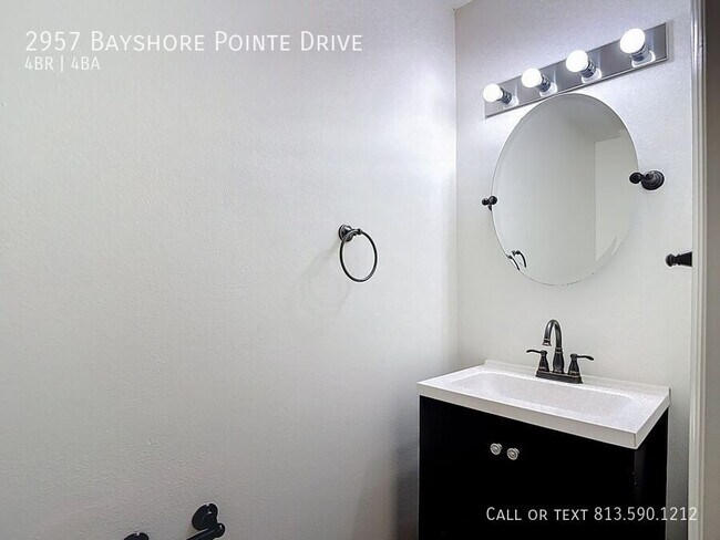 Building Photo - 2957 Bayshore Pointe Dr