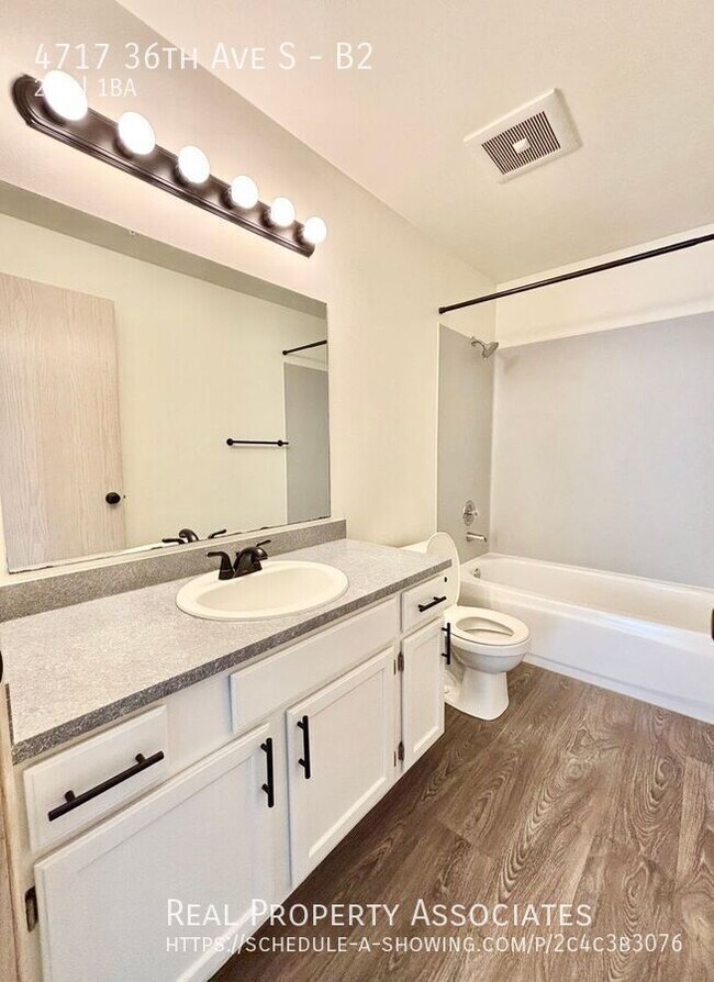 Building Photo - 4717 36th Ave S