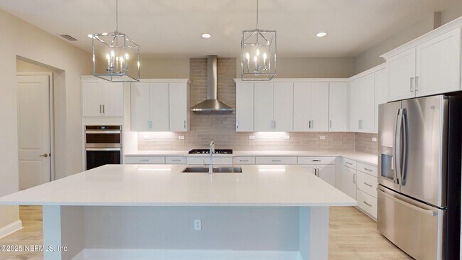 Building Photo - 511 Marquesa Cir