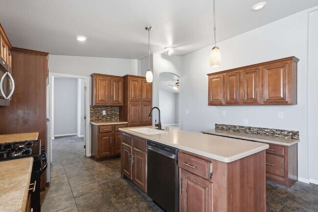 Building Photo - "Spacious 4-Bedroom Oasis with 2 Full Baths on Mount Rainier Ave, Las Vegas – Your Perfect Retrea...