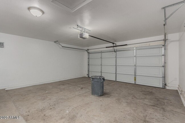 Building Photo - 5237 N 23rd Ave