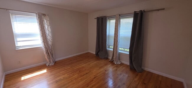 Building Photo - 1306 Mt Olive Ave