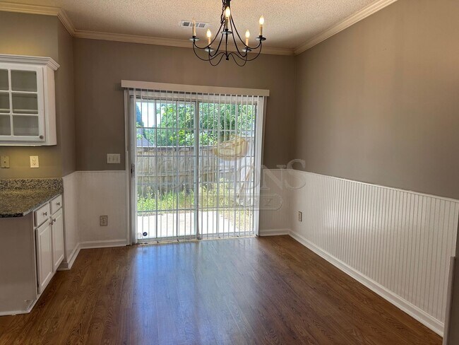 Building Photo - 3 Bedroom Marietta Townhome