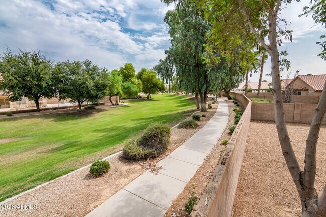 Building Photo - 12566 W Palm Ln