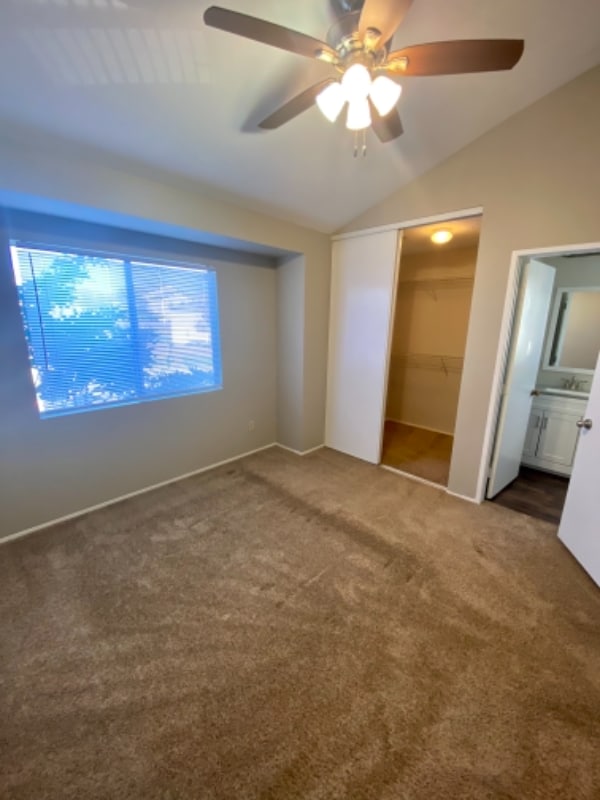 Building Photo - 8929 Arlingdale Way