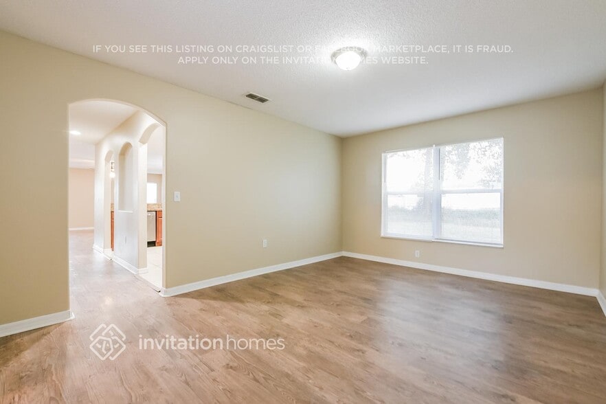 Building Photo - 2621 Fair Oaks Dr