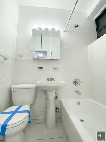 Primary Photo - EAST 89