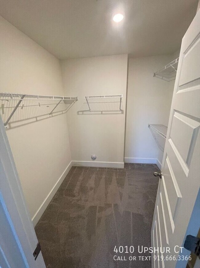 Building Photo - 4010 Upshur Ct