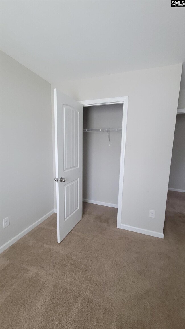 Building Photo - 601 Teaberry Dr