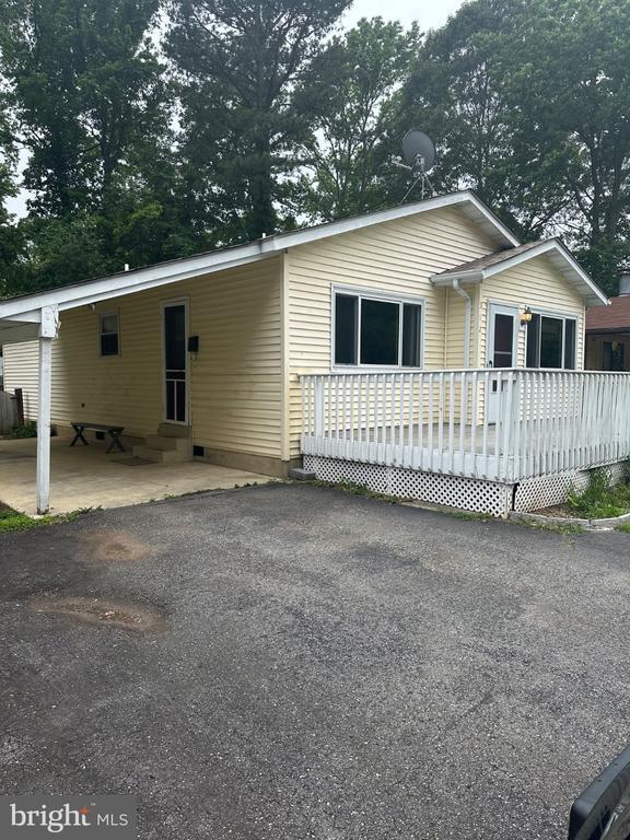 Primary Photo - 312 White Sands Dr